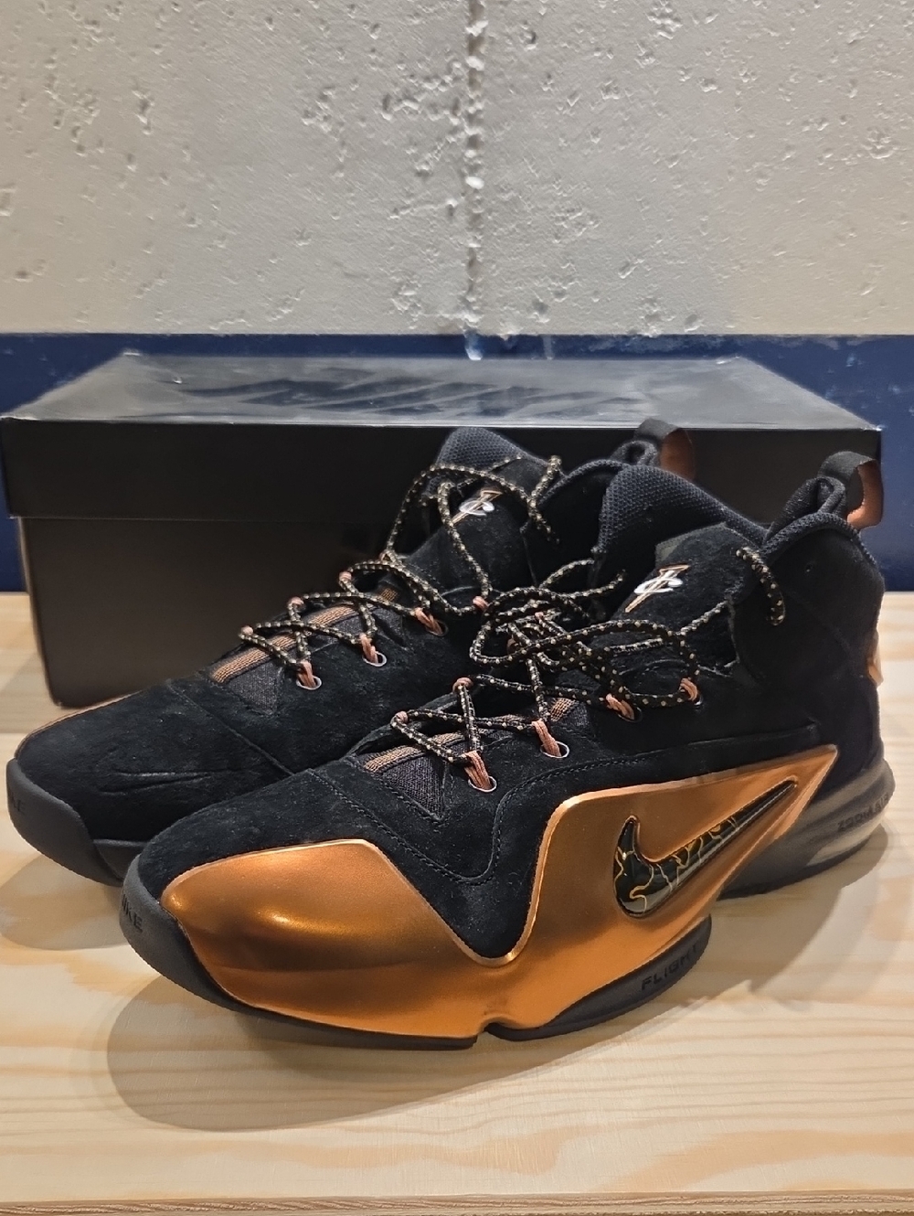 *RARE* Nike Zoom Penny 6 - Black & Copper Retro Basketball Shoes (Size 11.5)